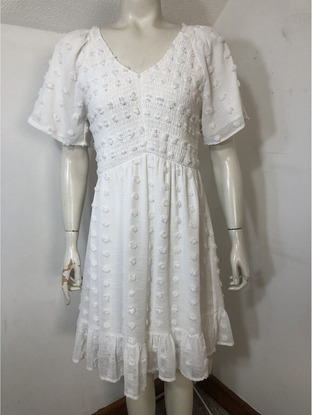 Zattcas Womens Medium White Shortsleeved Dress Elastic Smocking Raised Dots